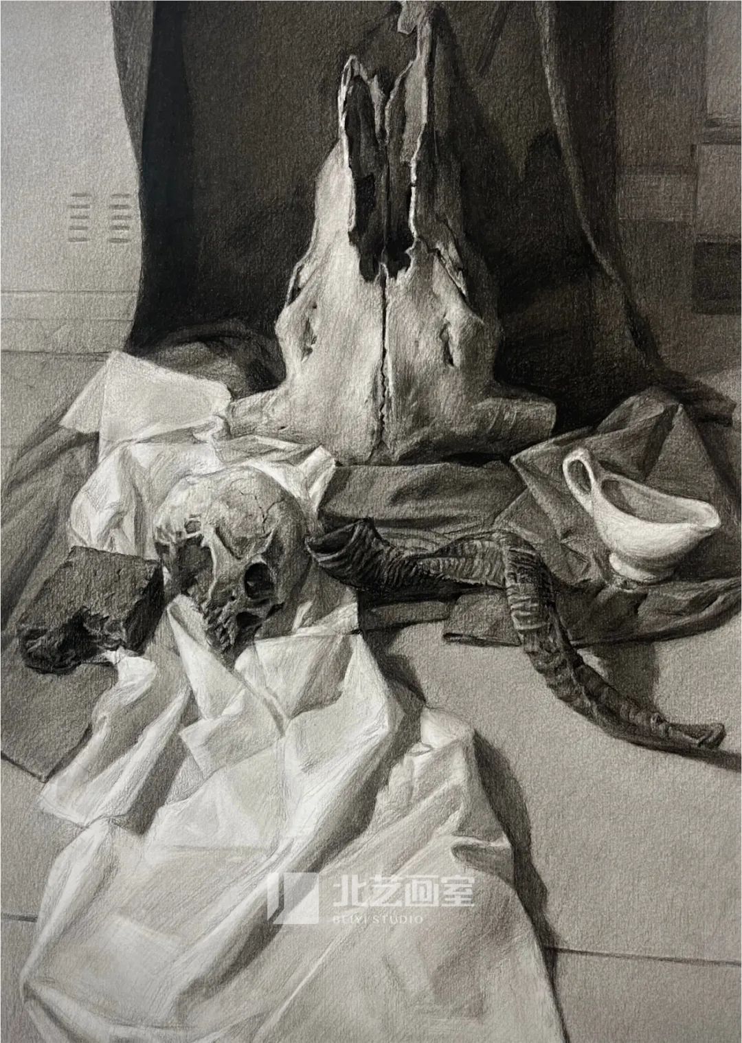 k8凯发(中国)天生赢家·一触即发2023届学员素描静物写生作品（六）