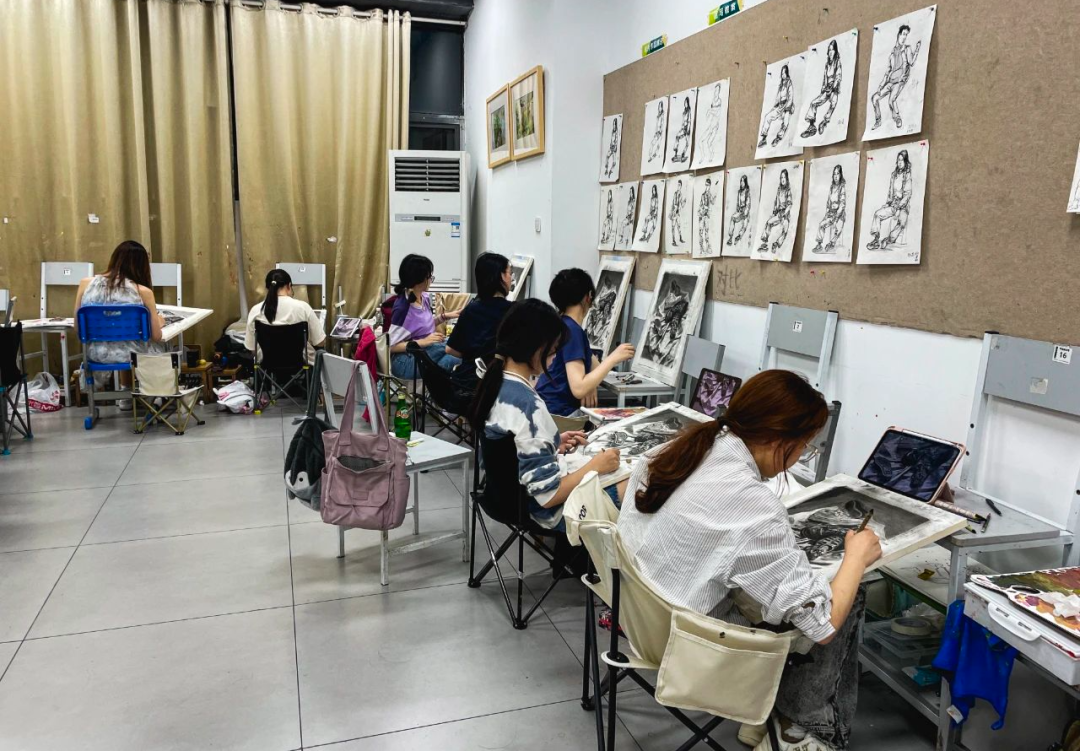 湖北省美术与设计学类综合分折算表，5秒定位能上的大学层次！